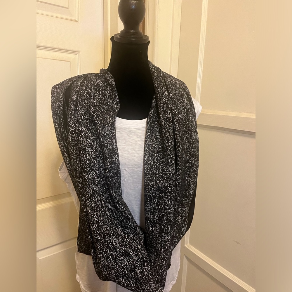 Lululemon Multi Wear Vinyasa Scarf O/S